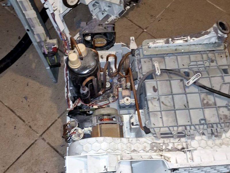 Démontage d’un appareil au domicile du client
