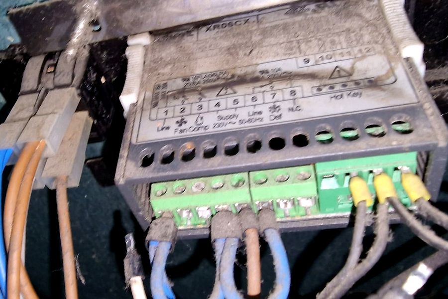 Outils et pièces détachées prêts pour un dépannage